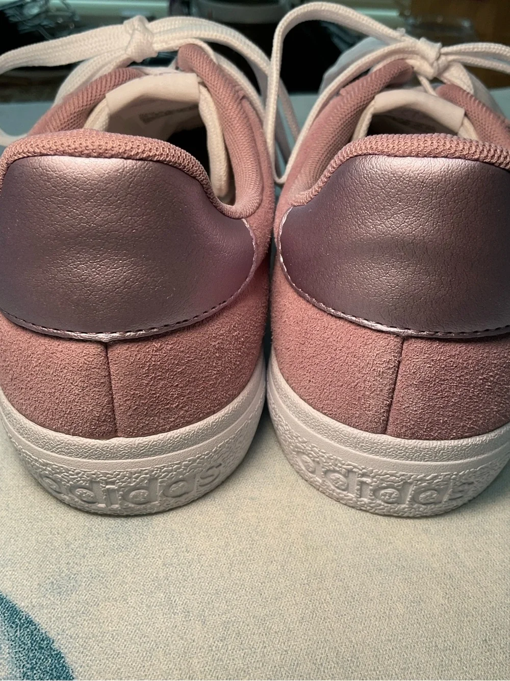 adidas casual women